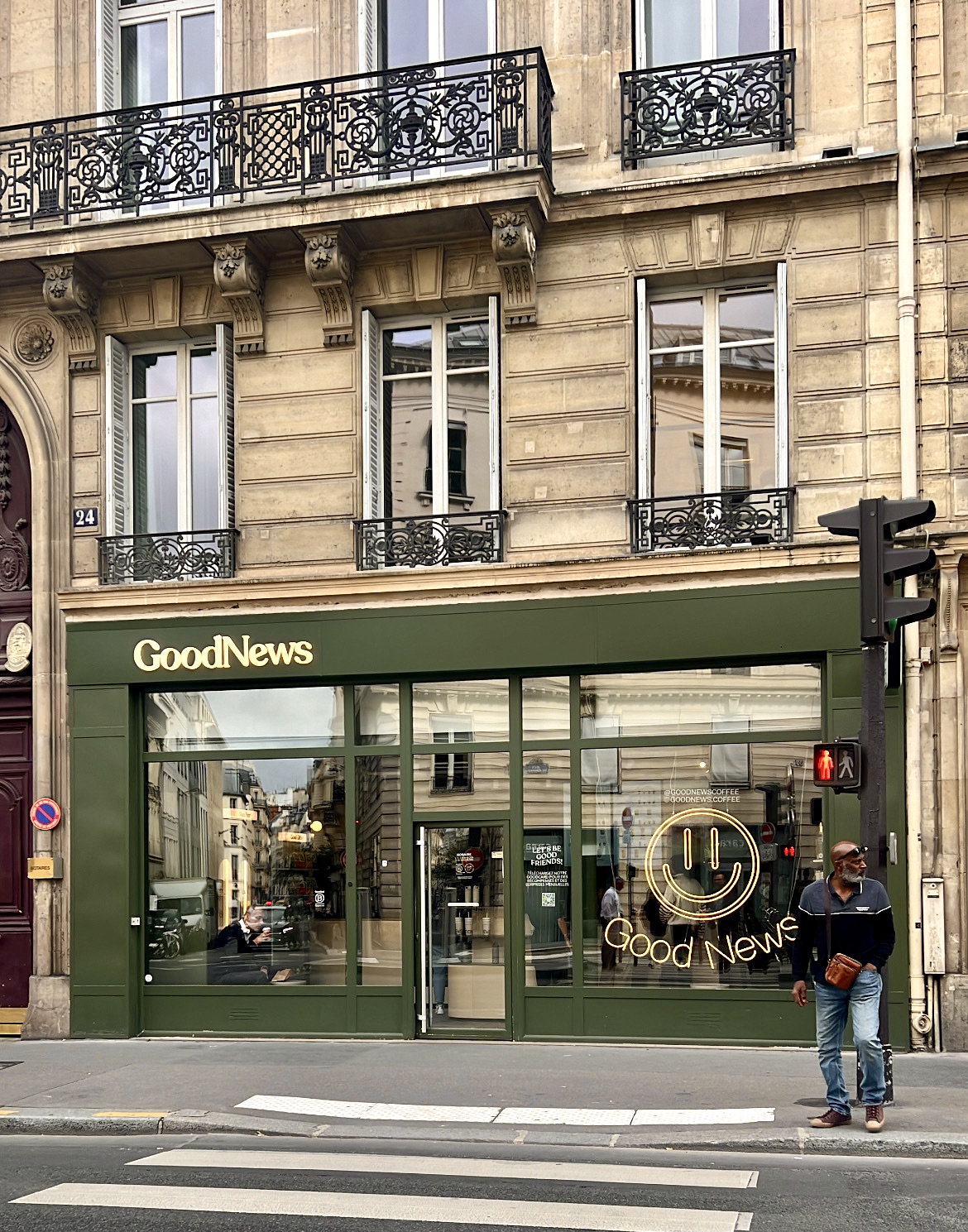 découvre Good news paris 9ème